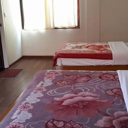פי או לואה Maymyo Sa Khan Tha Hotel מראה חיצוני תמונה