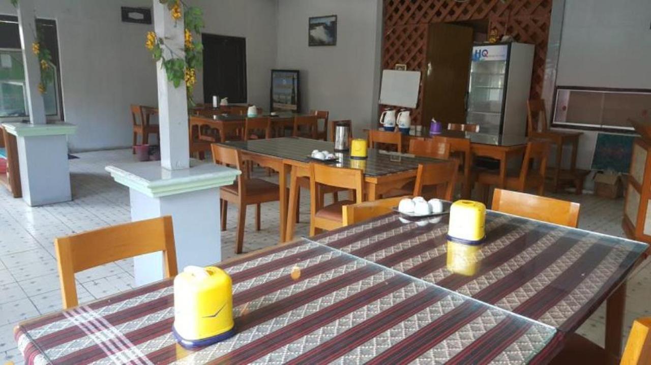 פי או לואה Maymyo Sa Khan Tha Hotel מראה חיצוני תמונה