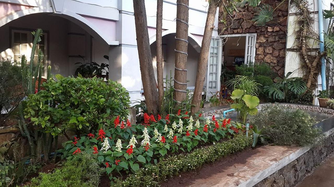 פי או לואה Maymyo Sa Khan Tha Hotel מראה חיצוני תמונה